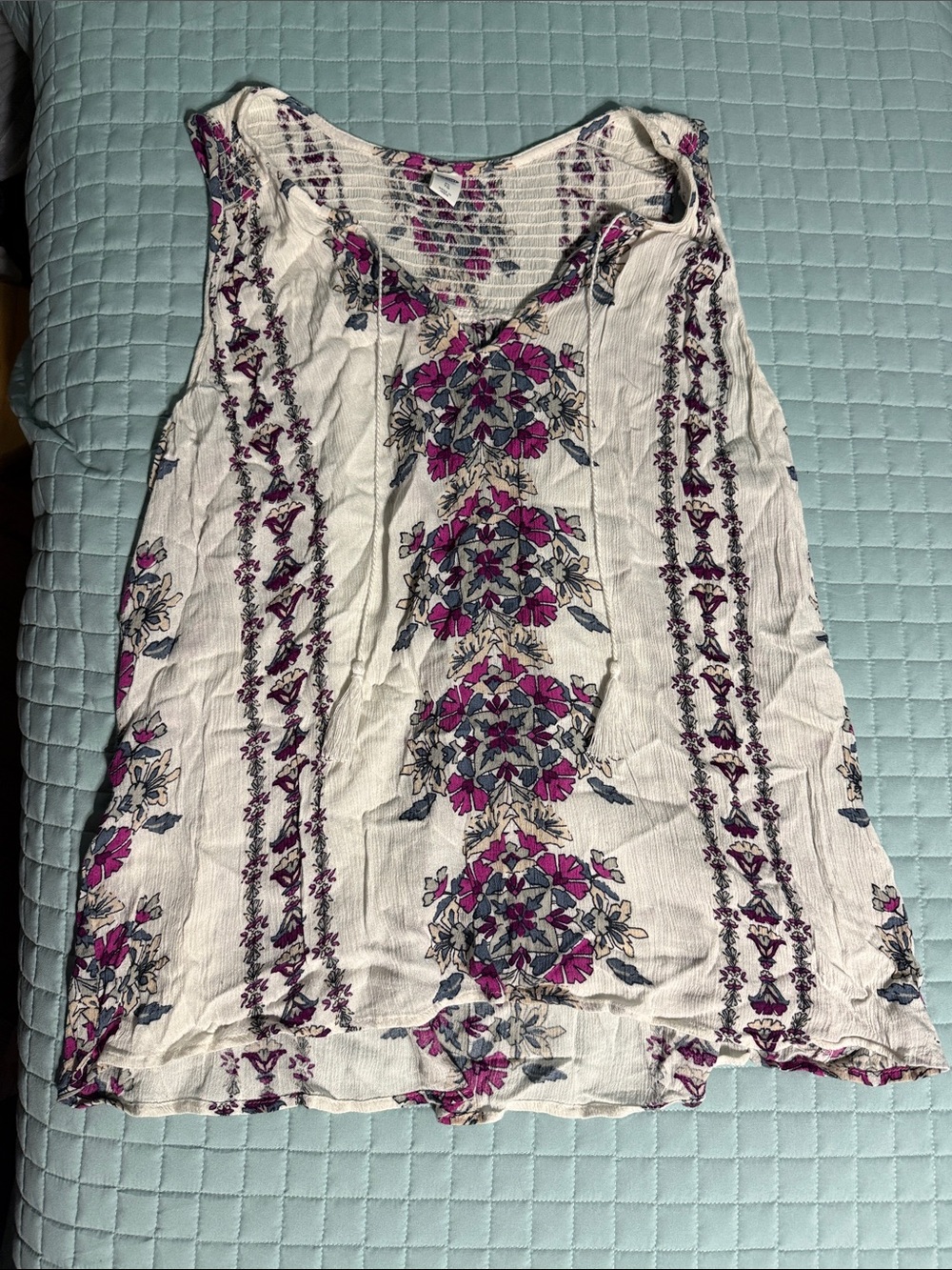 Old Navy Cream Tank Top with Pink Floral Pattern Size XL